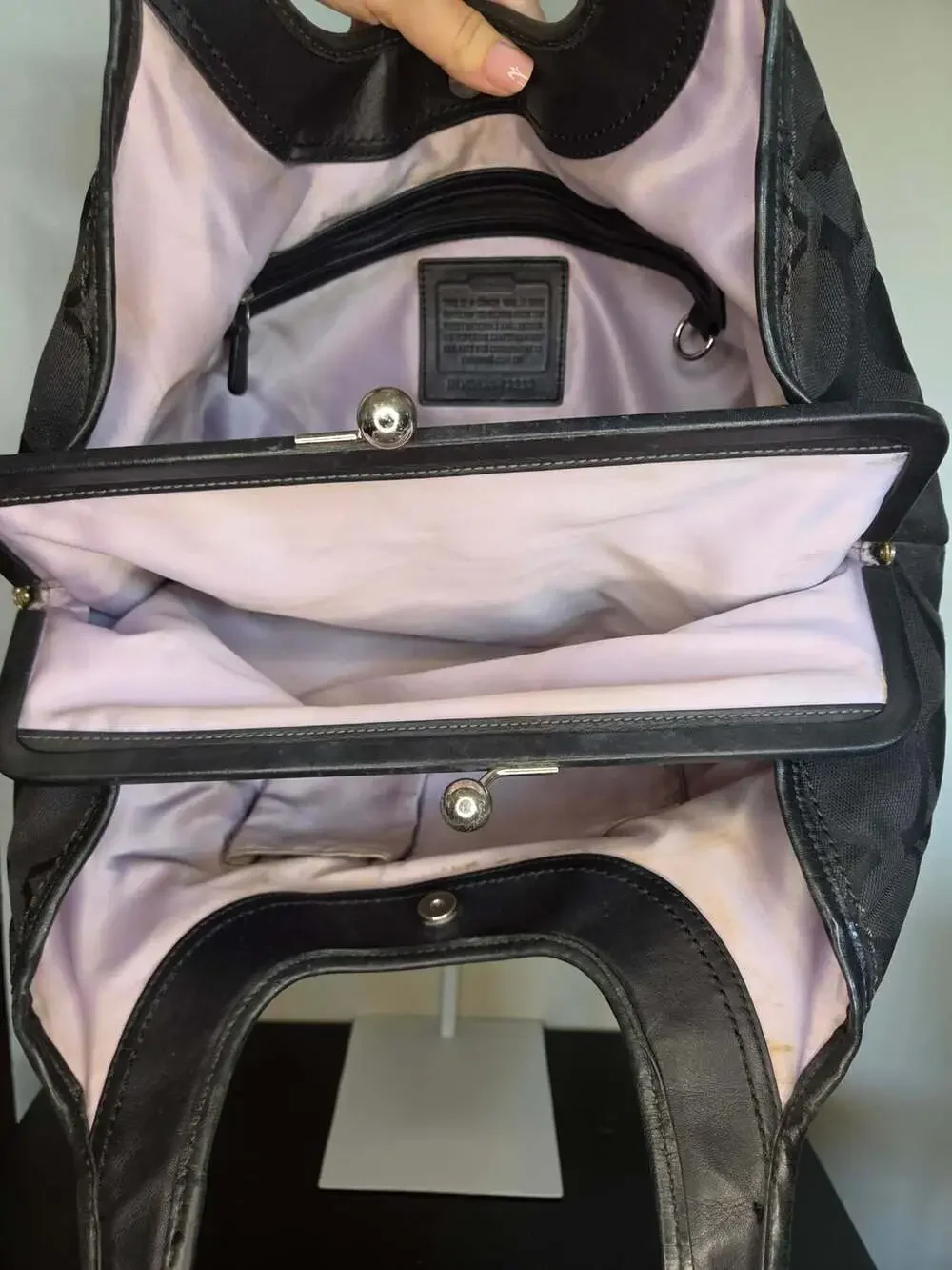 Coach Signature Canvas Ergo Kiss Lock Hobo Shoulder Bag Black F0869-12232